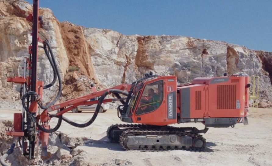 Sandvik DX800 2007 model paletli üstten darbeli delici